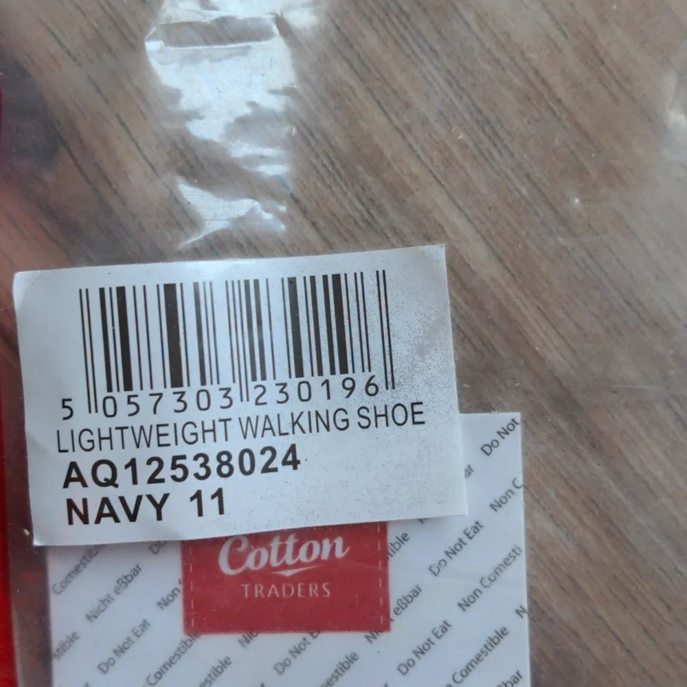 NWT Cotton Traders Walking Shoes - Picture 11 of 11